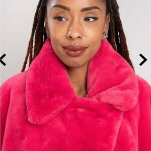 NWT RUNDHOLZ BLACK LABEL
Lotus Faux Fur Jacket Size S